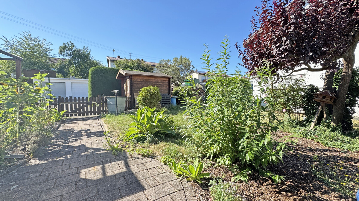 Familienfreundliches Zuhause mit großzügigem Garten - Garten (4073)