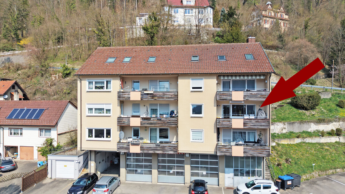 Wohnglück mit Aussicht – charmante Wohnung mit Balkon - Hausansicht (3756)