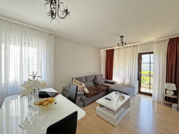 Kompaktes Wohnen in guter Lage am Georgenberg, 72762 Reutlingen, Etagenwohnung