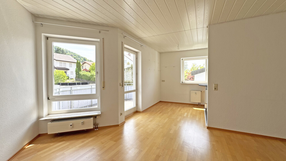 Perfekte Single- oder Paarwohnung – kompakt, sonnig und ruhig - Wohn-/Essbereich (4190)