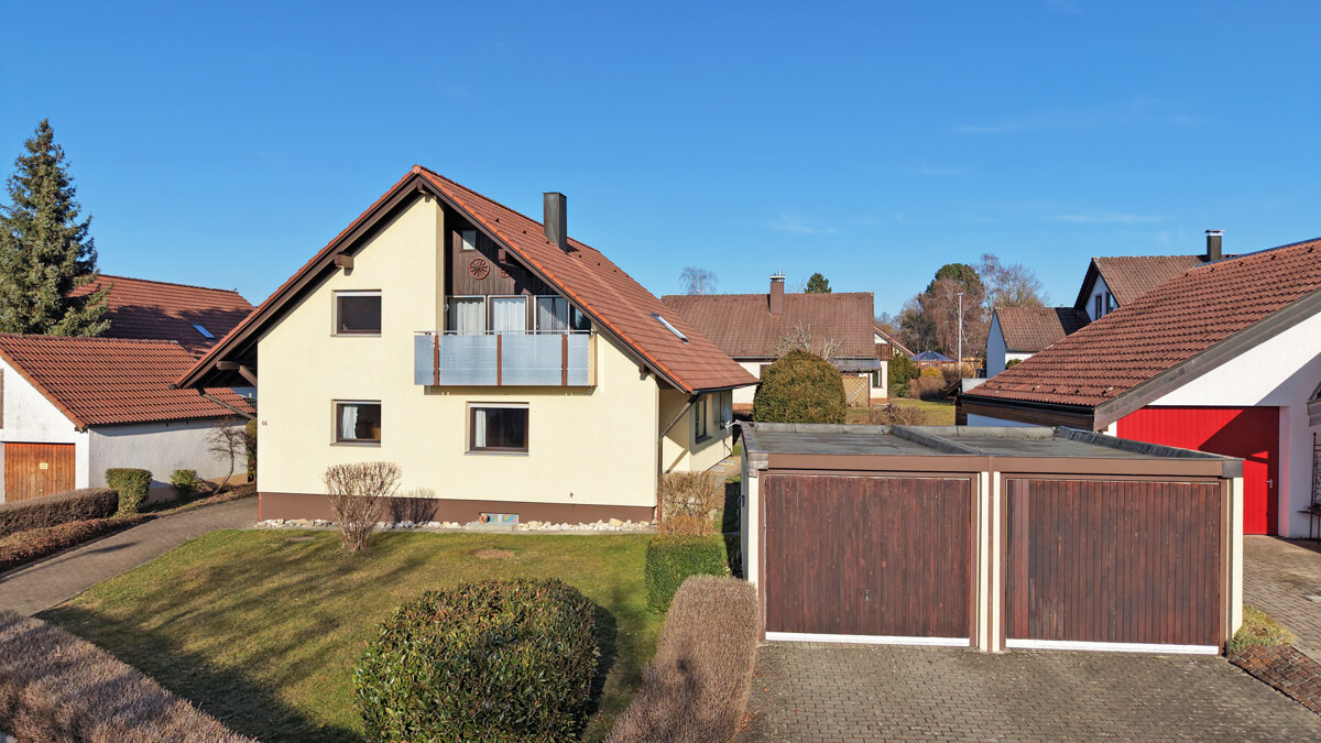 Wohnen in Toplage – ruhig, familienfreundlich, kurze Wege - Hausansicht (3696)