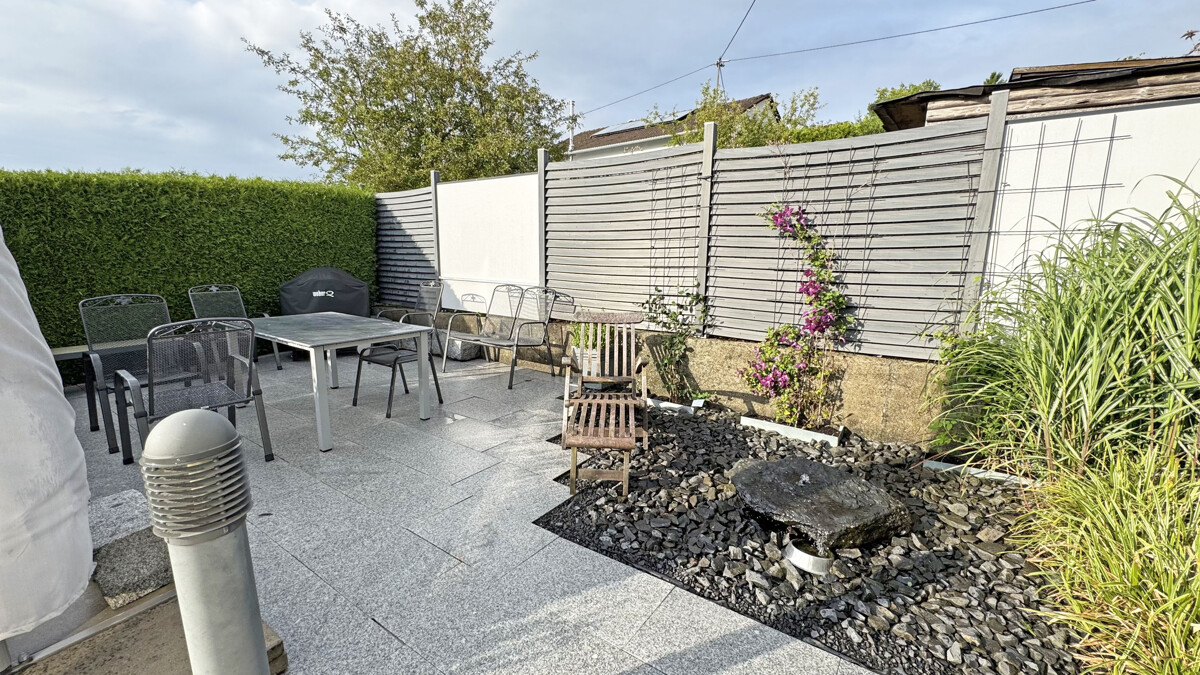 Lage, Aussicht, Größe und Zustand werden Sie begeistern - Terrasse (3707)